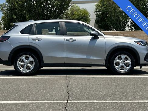 Certified 2025 Honda HR-V LX image 3