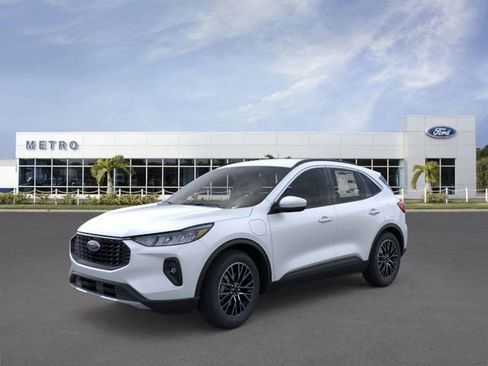 New 2025 Ford Escape SE image 1