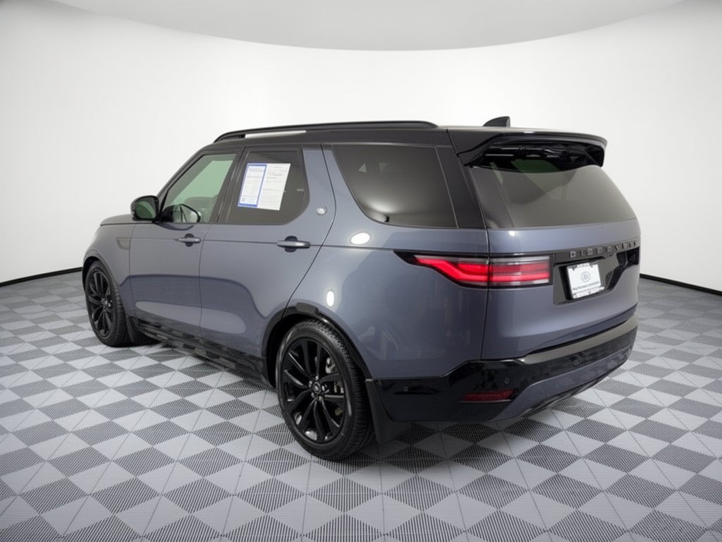Used 2026 Land Rover Discovery Dynamic SE AWD/4WD image 3