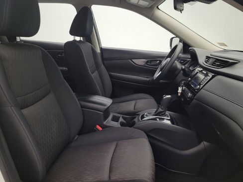 Used 2020 Nissan Rogue S FWD image 21