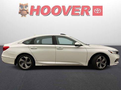 Used 2018 Honda Accord EX image 2