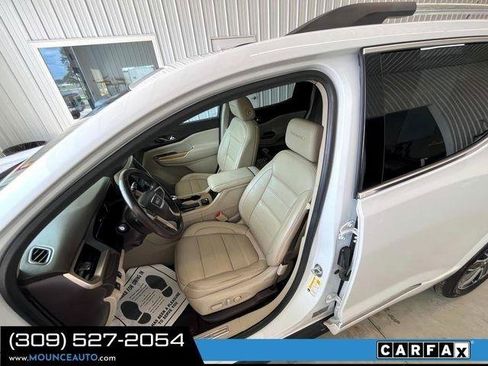 Used 2018 GMC Acadia Denali w/ Technology Package AWD/4WD image 19