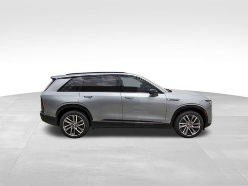 New 2026 Cadillac Vistiq Sport AWD/4WD image 5