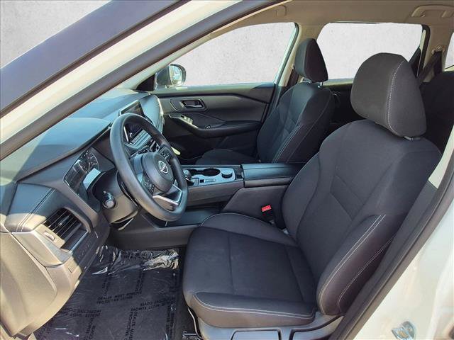 Used 2024 Nissan Rogue S AWD/4WD image 15