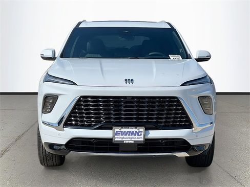 New 2026 Buick Enclave Avenir w/ Super Cruise Package image 2