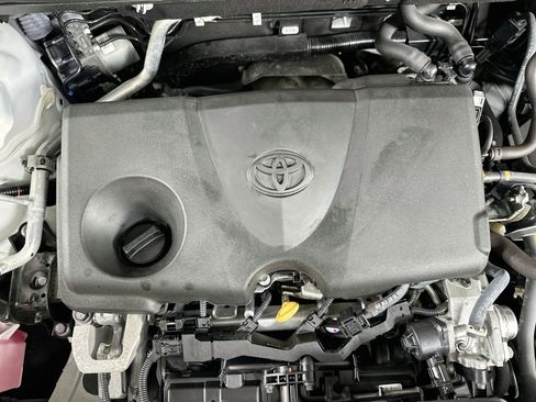 Used 2024 Toyota RAV4 LE FWD image 32