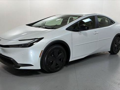 Certified 2026 Toyota Prius LE FWD image 1