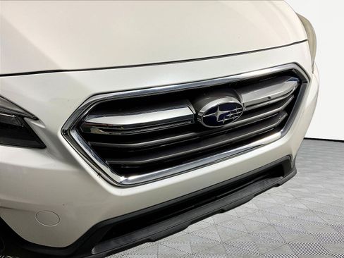 Used 2018 Subaru Outback 2.5i Limited AWD/4WD image 33
