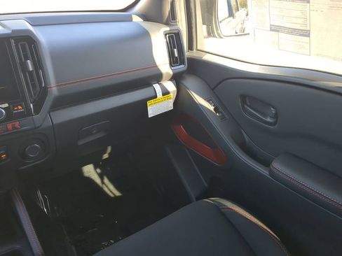 New 2026 Nissan Frontier PRO-4X w/ Pro-4x Convenience Package image 17