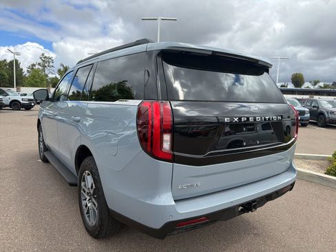 Used 2025 Ford Expedition Active AWD/4WD image 7