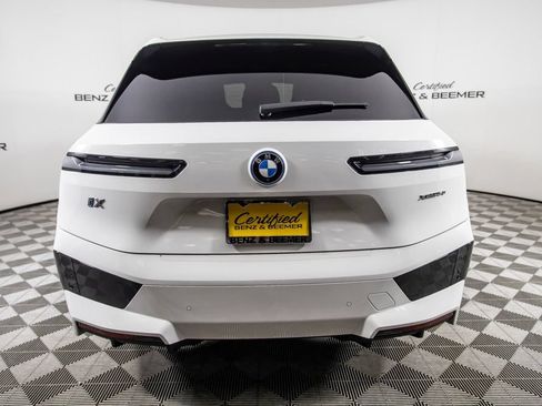 Used 2024 BMW iX xDrive50 w/ Sport Package AWD/4WD image 7