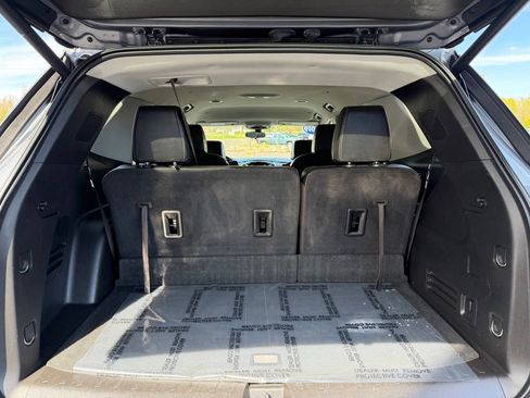 Used 2019 Chevrolet Traverse LT w/ LPO, Floor Liner Package AWD/4WD image 21