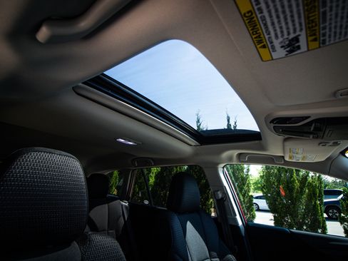 Used 2025 Subaru Outback Premium image 28