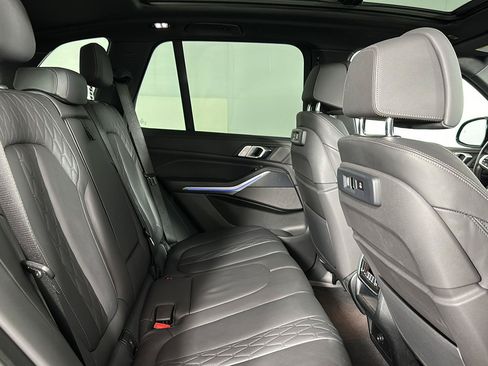 Used 2022 BMW X5 M50i AWD/4WD image 29