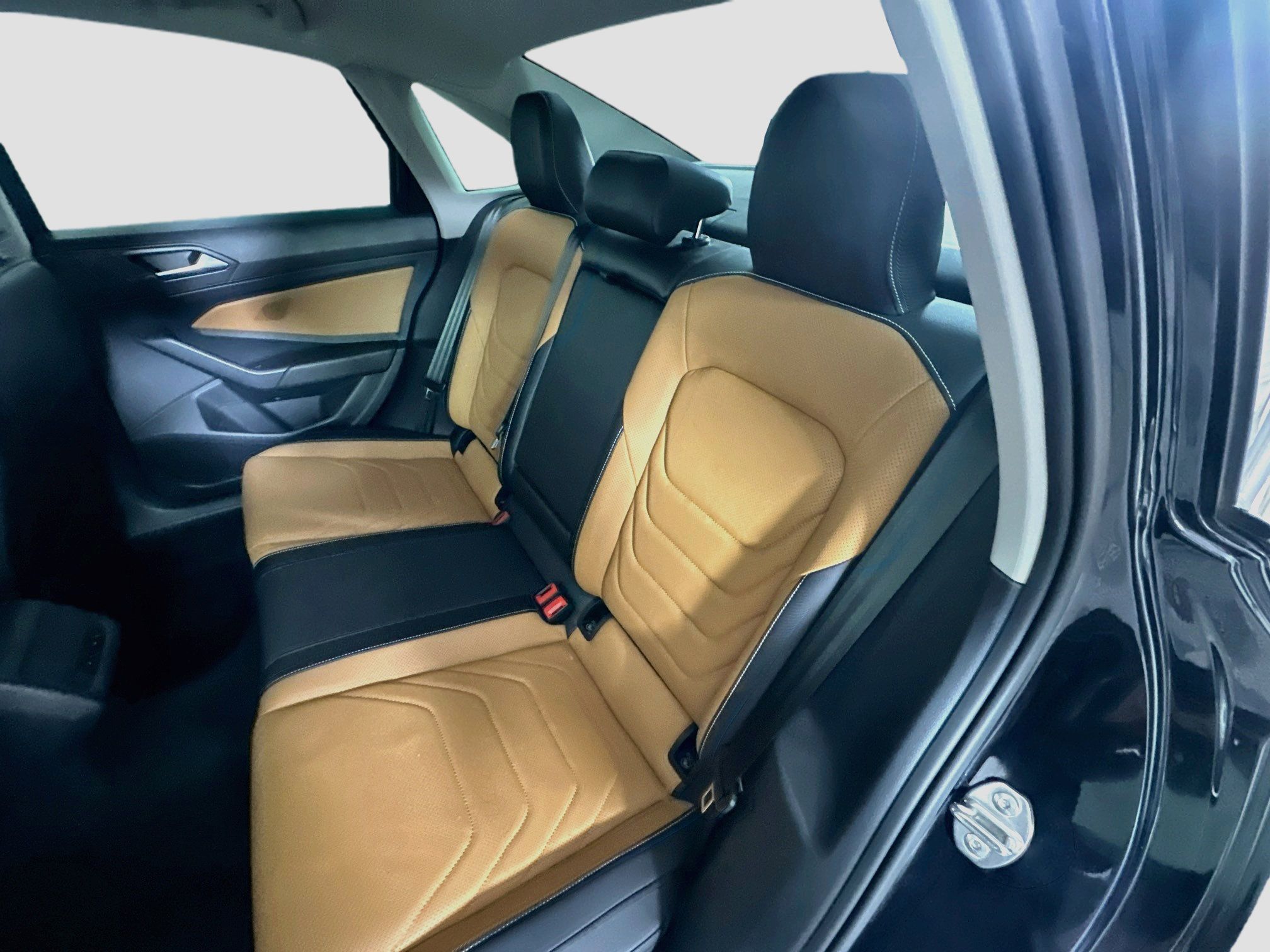 Used 2024 Volkswagen Jetta SEL FWD image 28