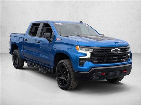 Used 2022 Chevrolet Silverado 1500 LT Trail Boss w/ Convenience Package II image 3