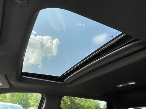 New 2025 Chevrolet Silverado 1500 LTZ image 15