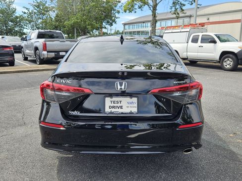 Used 2022 Honda Civic Sport image 6