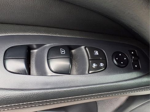 Certified 2018 Nissan Pathfinder S AWD/4WD image 21