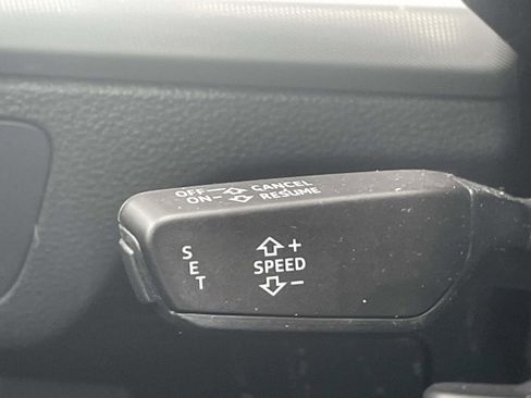 Used 2020 Audi Q5 2.0T Premium w/ Titanium Sport Package image 26