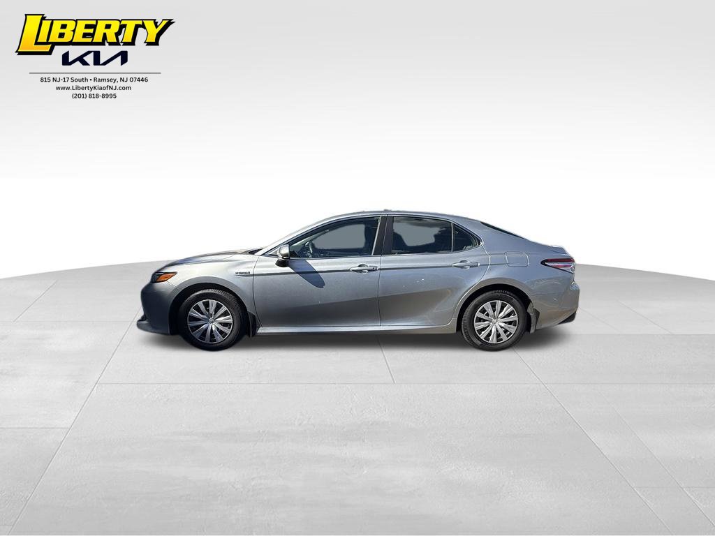 Used 2020 Toyota Camry LE FWD image 4