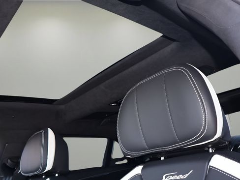 New 2026 Bentley Flying Spur Plug-In Hybrid AWD/4WD image 32