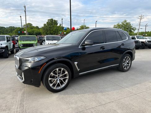 Used 2024 BMW X5 xDrive40i w/ Premium Package AWD/4WD image 5