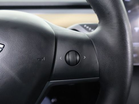 Used 2020 Tesla Model 3 Performance image 35