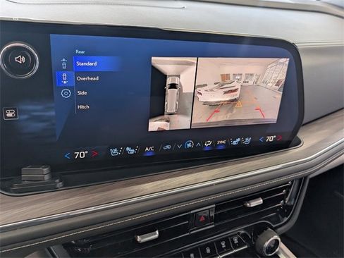 Certified 2025 Chevrolet Suburban Premier image 22