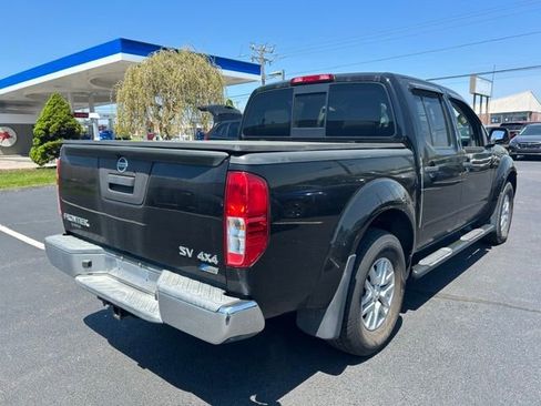 Used 2017 Nissan Frontier SV AWD/4WD image 4