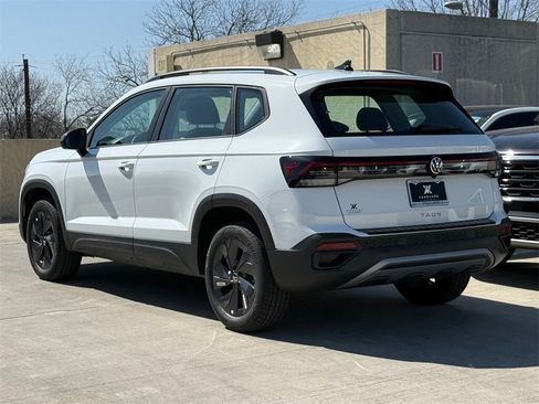New 2026 Volkswagen Taos S image 9
