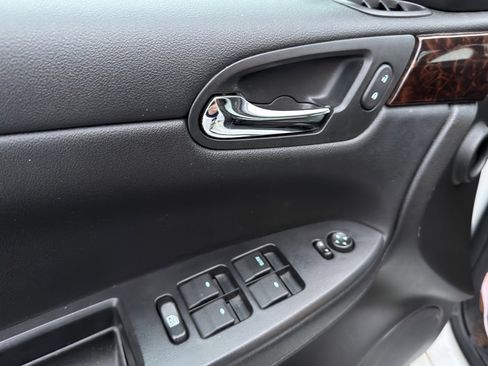 Used 2012 Chevrolet Impala LTZ image 38