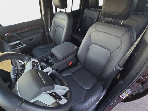 Used 2024 Land Rover Defender 130 S image 16