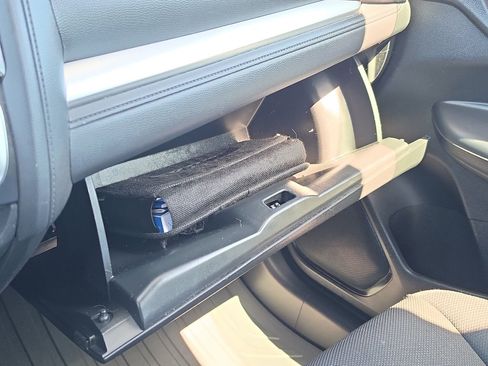 Used 2015 Honda Fit EX image 29