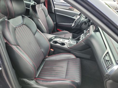 Certified 2023 Genesis G70 2.0T w/ Sport Prestige Package RWD image 21
