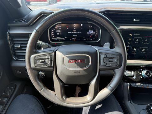 Used 2022 GMC Sierra 1500 AT4 w/ AT4 Premium Package AWD/4WD image 7