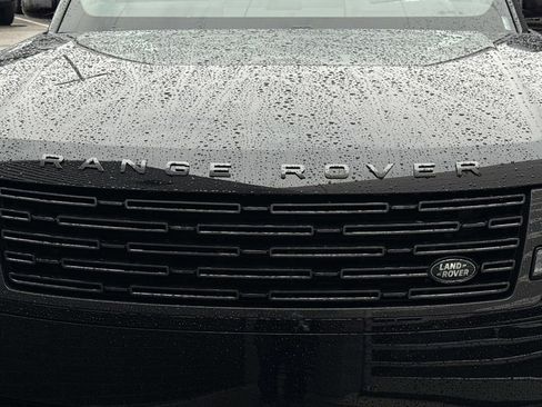 New 2026 Land Rover Range Rover SE image 10