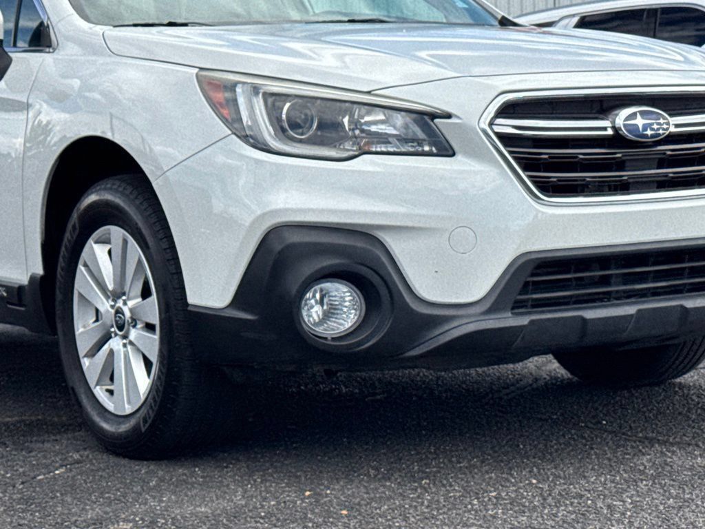 Used 2019 Subaru Outback 2.5i Premium AWD/4WD image 2