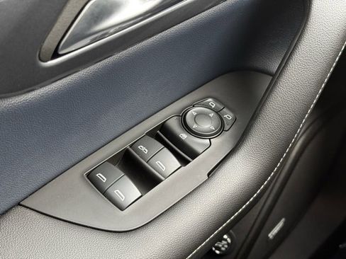 Certified 2024 Chevrolet Blazer RS w/ Driver Confidence II Package image 31