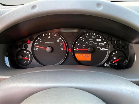 Used 2021 Nissan Frontier SV image 26