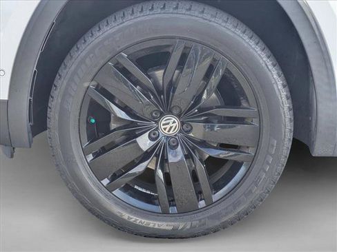 Used 2019 Volkswagen Atlas SEL Premium AWD/4WD image 25