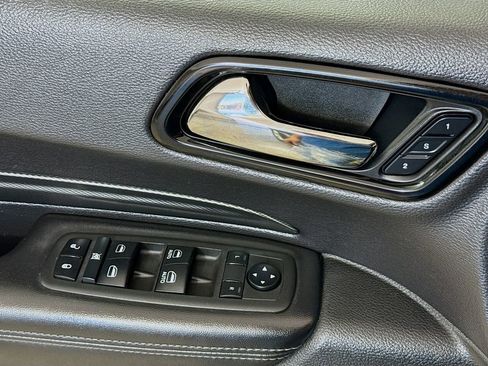 Used 2022 Dodge Durango GT image 18