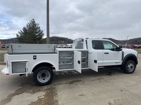 New 2026 Ford F550 4x4 Supercab Super Duty image 8