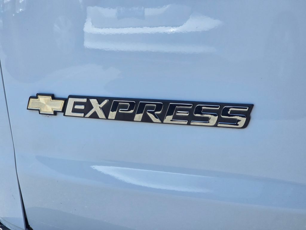 Used 2023 Chevrolet Express 2500 w/ Driver Convenience Package RWD image 11