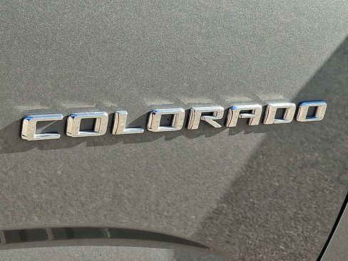 Used 2022 Chevrolet Colorado Z71 w/ Safety Package image 29