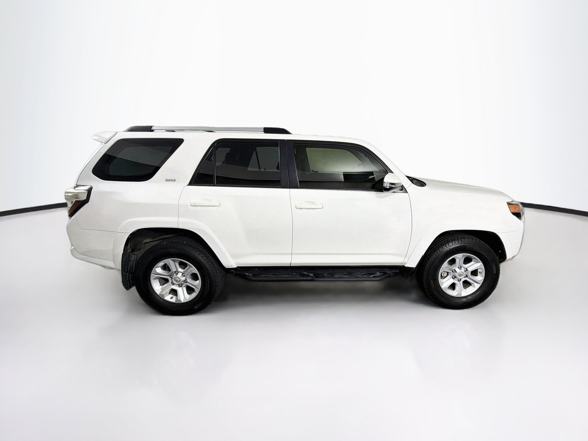 Used 2020 Toyota 4Runner SR5 Premium w/ Moonroof Package AWD/4WD image 10