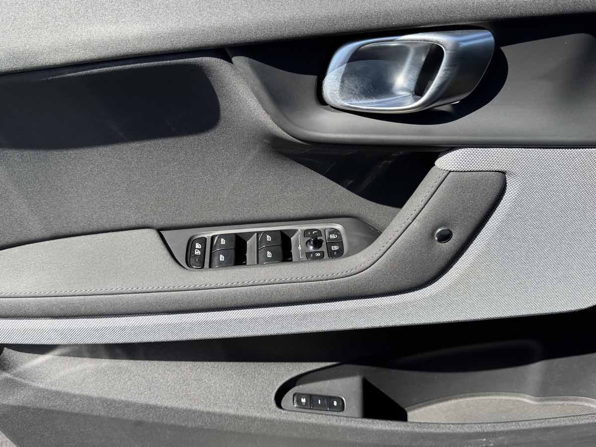 Used 2024 Polestar Polestar 2 AWD/4WD image 29
