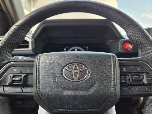 Used 2026 Toyota Tacoma TRD Off-Road AWD/4WD image 33