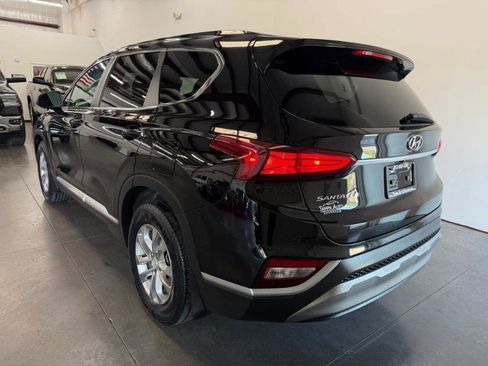 Used 2020 Hyundai Santa Fe SE image 7