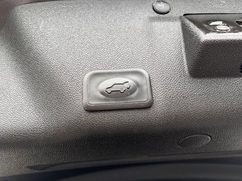 Used 2015 GMC Acadia SLT AWD/4WD image 11